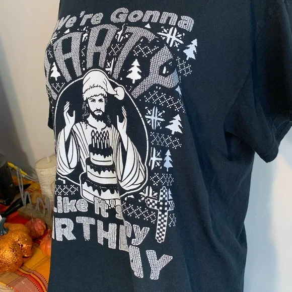 Ugly Christmas T-shirt Jesus Party it’s my birthday black short sleeve gag gift - Picture 4 of 11